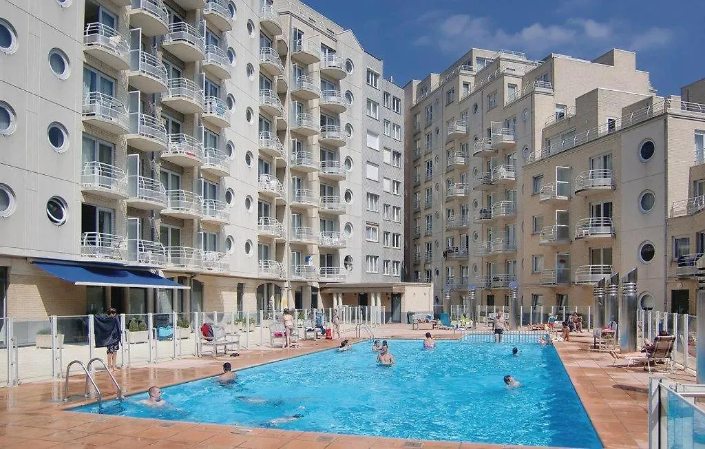 Cozy 2 Bedroom Apartment With Swimming Pool T53 Ostend