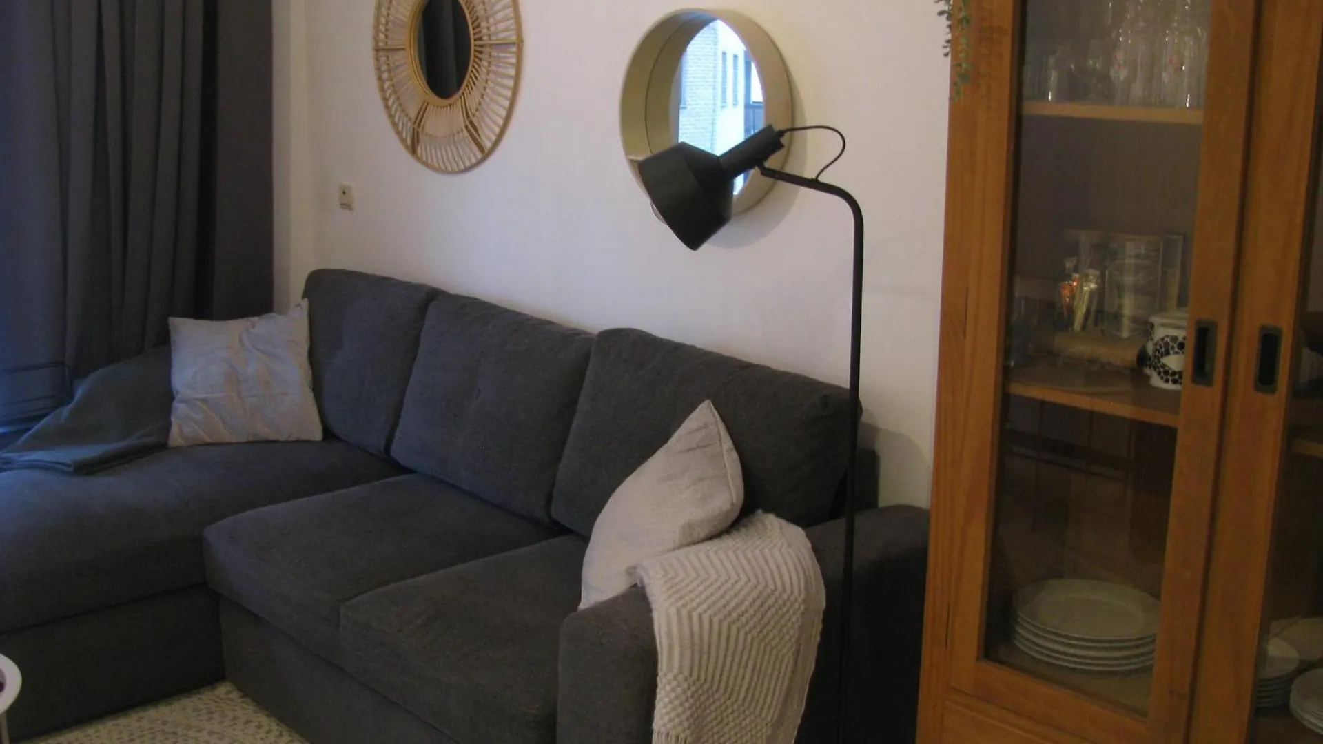 Cozy 2 Bedroom Apartment With Swimming Pool T53 Ostend